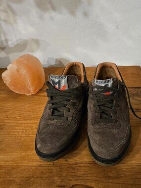 Mephisto Women's Suede Walking Shoes, size 9US, Taupe - Good Condition
